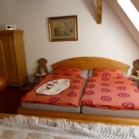 Feriengaleriewohnung Im Denkmal Stilvoll-komfortabel Baubiologisch