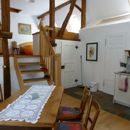 Feriengaleriewohnung Im Denkmal Stilvoll-komfortabel Baubiologisch Apartment *