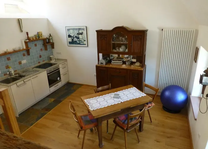 Feriengaleriewohnung Im Denkmal Stilvoll-komfortabel Baubiologisch Apartamento